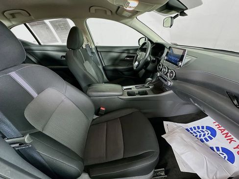 Certified 2024 Nissan Sentra SV FWD image 33
