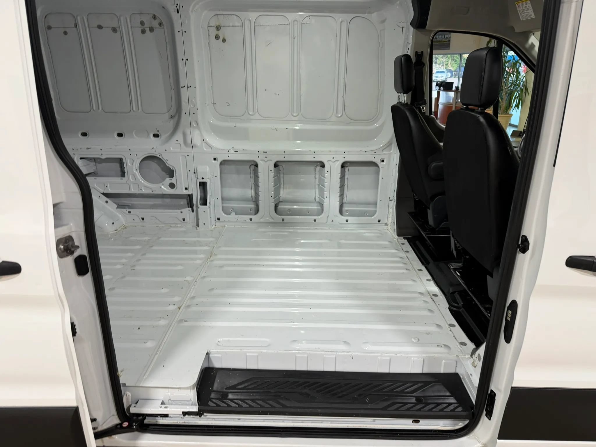 Used 2023 Ford Transit 350 Medium Roof AWD image 27