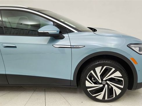 Used 2025 Volkswagen ID.4 Pro S Plus image 7