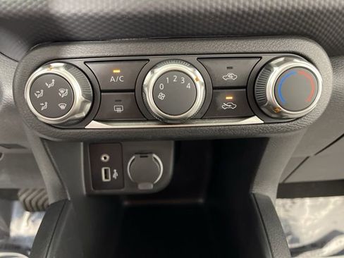 Used 2024 Nissan Kicks S image 26