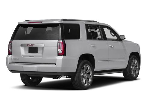 Used 2017 GMC Yukon Denali w/ Open Road Package image 2