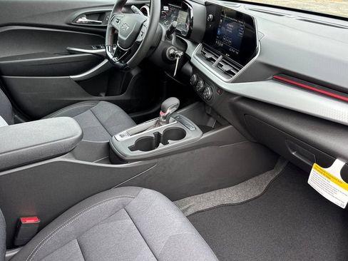 New 2026 Chevrolet Trax RS FWD image 16