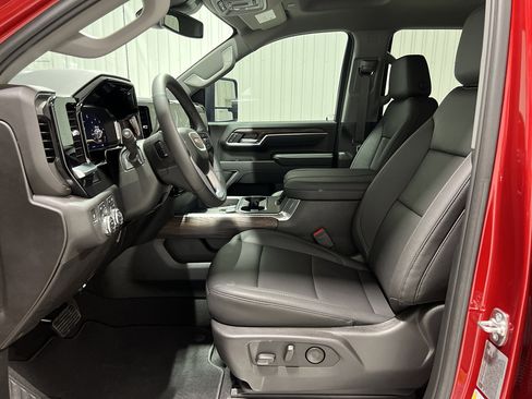 New 2025 GMC Sierra 2500 SLT w/ Texas SLT Premium Package image 18