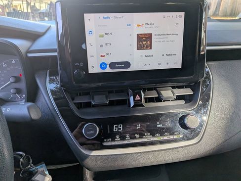 Used 2024 Toyota Corolla LE image 24