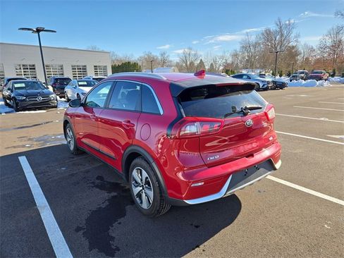 Used 2018 Kia Niro LX image 5
