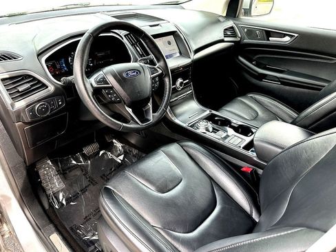 Used 2020 Ford Edge Titanium AWD/4WD image 12