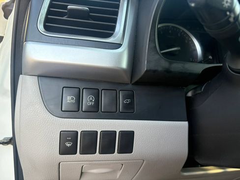 Used 2018 Toyota Highlander XLE image 23