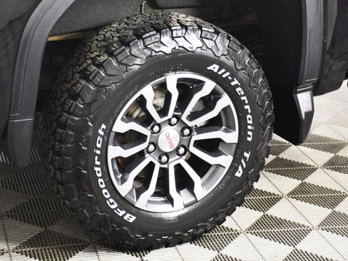 Used 2020 GMC Sierra 1500 AT4 w/ Technology Package image 56