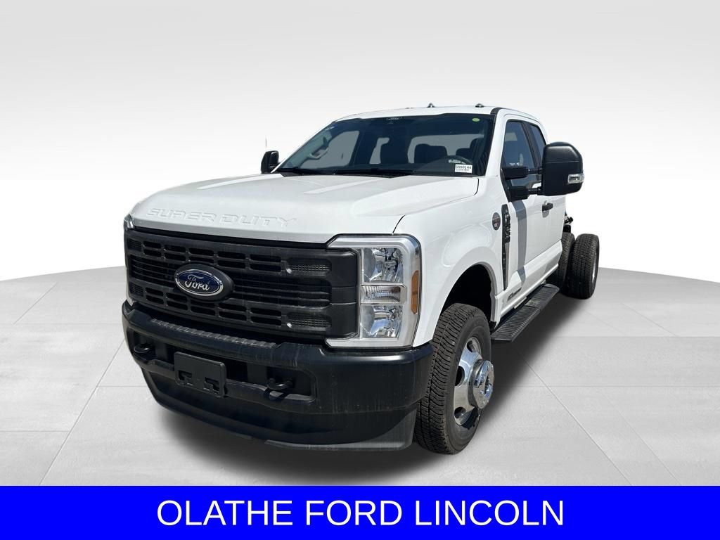 New 2025 Ford F350 XL AWD/4WD image 1