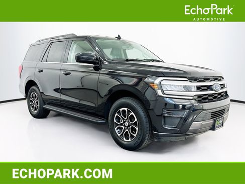 Used 2024 Ford Expedition XLT image 1