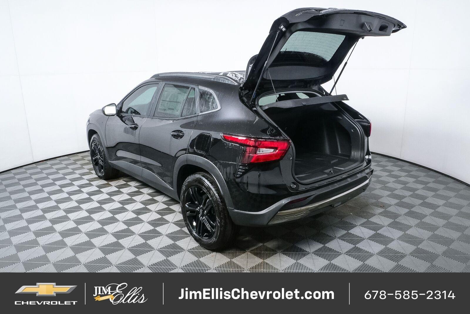 Used 2026 Chevrolet Trax ACTIV w/ Sunroof Package FWD image 27