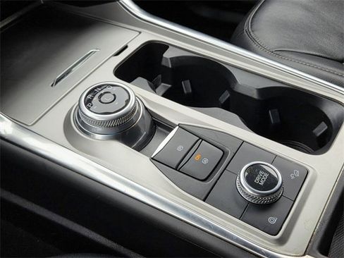 Used 2023 Ford Explorer Limited image 34