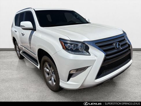 Used 2017 Lexus GX 460 w/ Navigation Package AWD/4WD image 2