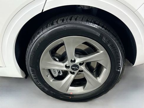 New 2026 Genesis GV70 2.5T Advanced image 23