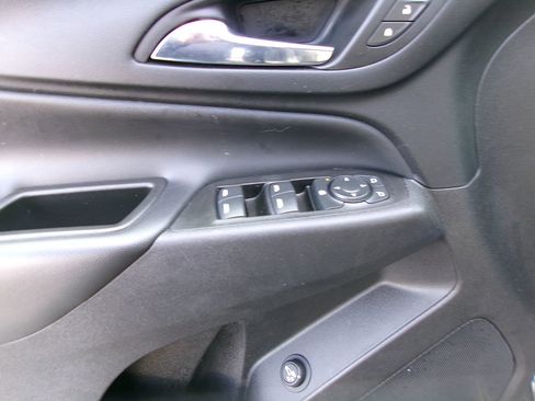 Used 2020 Chevrolet Equinox LT AWD/4WD image 12