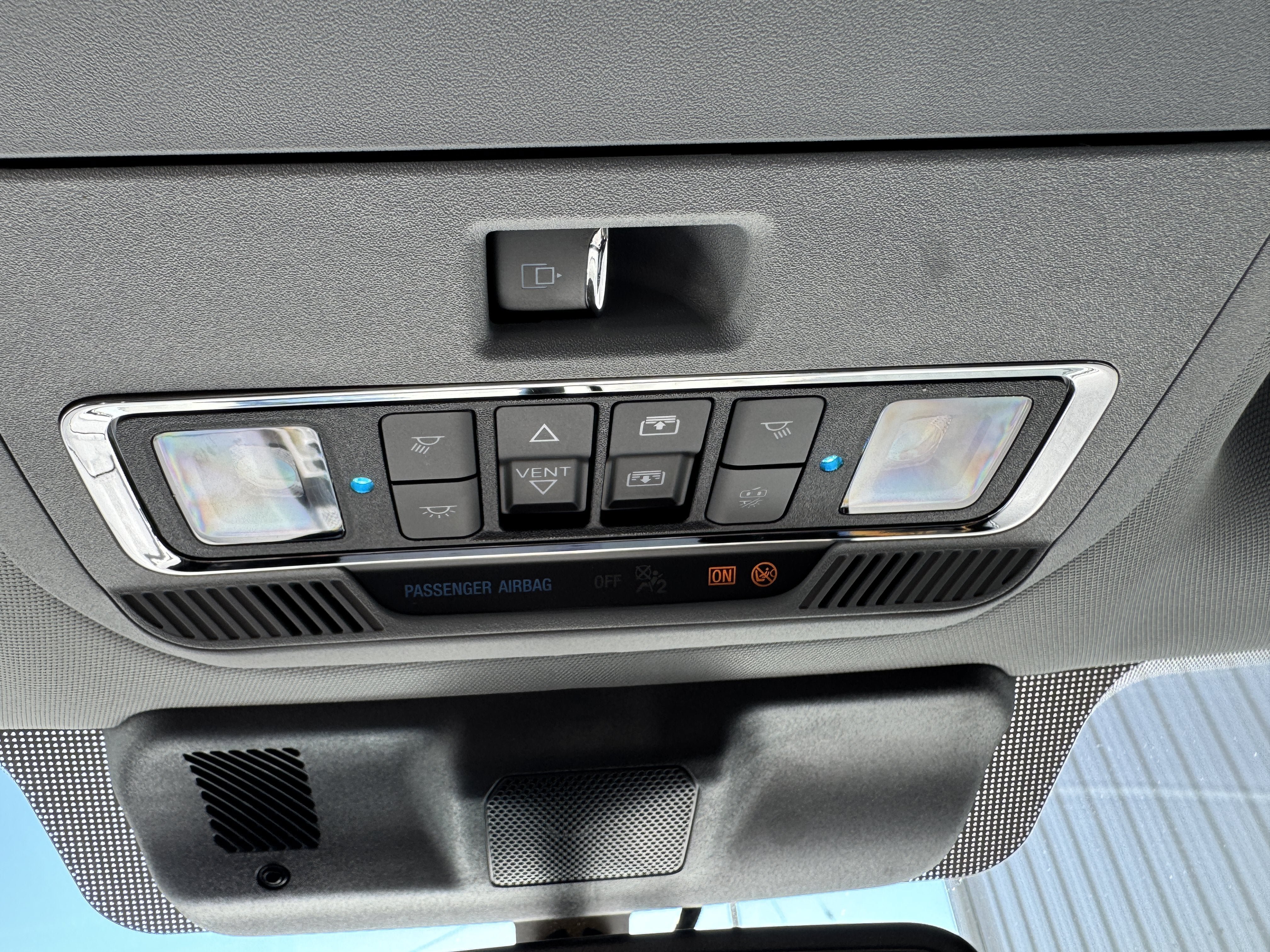 Used 2024 Ford F350 Lariat w/ Lariat Ultimate Package AWD/4WD image 27