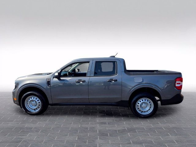 Used 2025 Ford Maverick XL w/ Equipment Group 102A AWD/4WD image 4