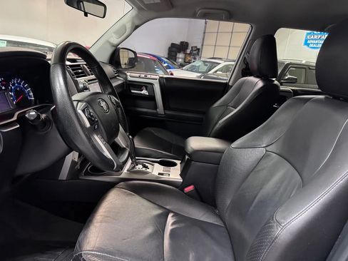 Used 2014 Toyota 4Runner SR5 RWD image 14