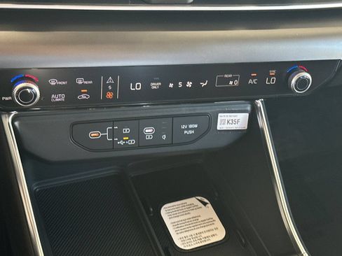 New 2026 Kia Carnival SX w/ SX Dark Edition Package FWD image 17