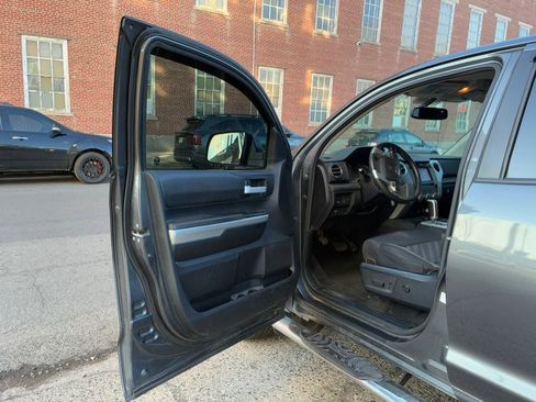 Used 2014 Toyota Tundra SR5 w/ TRD Off Road Package image 18