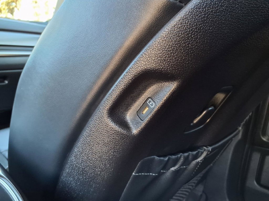 Certified 2024 Kia Telluride LX FWD image 16