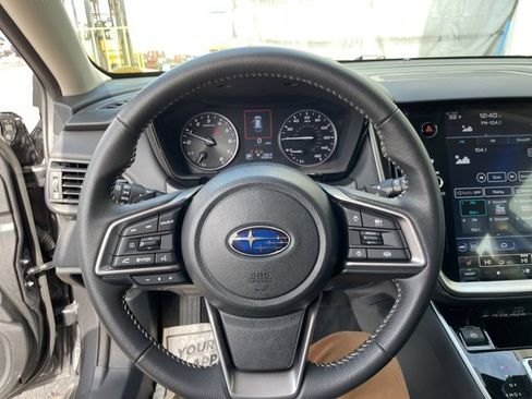 Used 2025 Subaru Outback Premium image 21