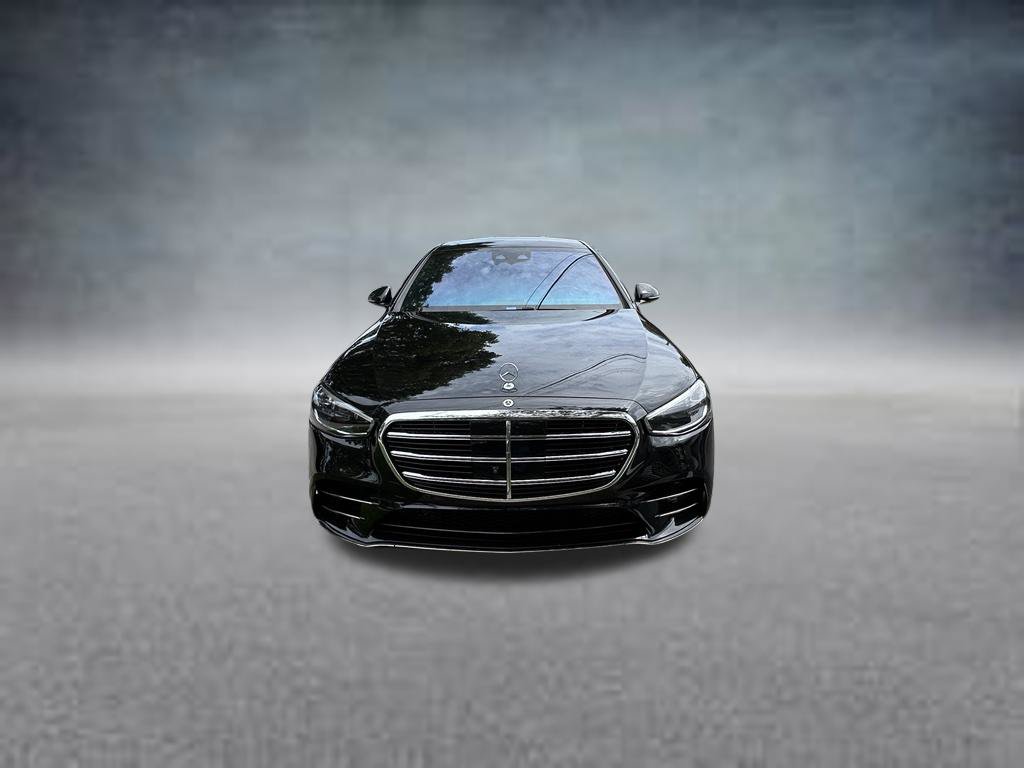 Used 2024 Mercedes-Benz S 580 4MATIC Sedan image 2