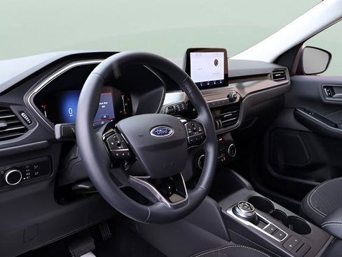 Used 2025 Ford Escape Active w/ Cold Weather Package AWD/4WD image 8