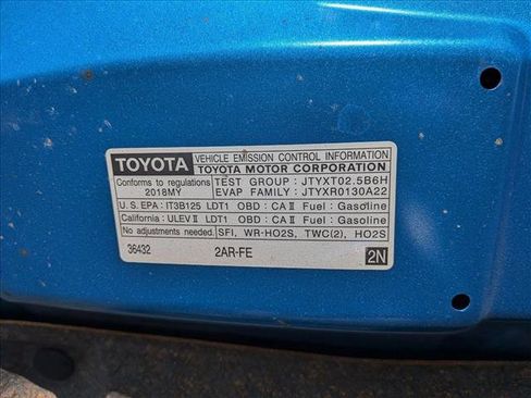 Used 2018 Toyota RAV4 XLE image 16
