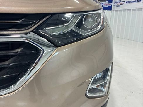 Used 2018 Chevrolet Equinox LT FWD image 10
