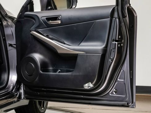 Used 2018 Lexus IS 300 300 image 40