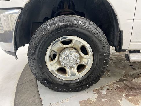 Used 2012 RAM 3500 ST w/ Chrome Appearance Group image 24