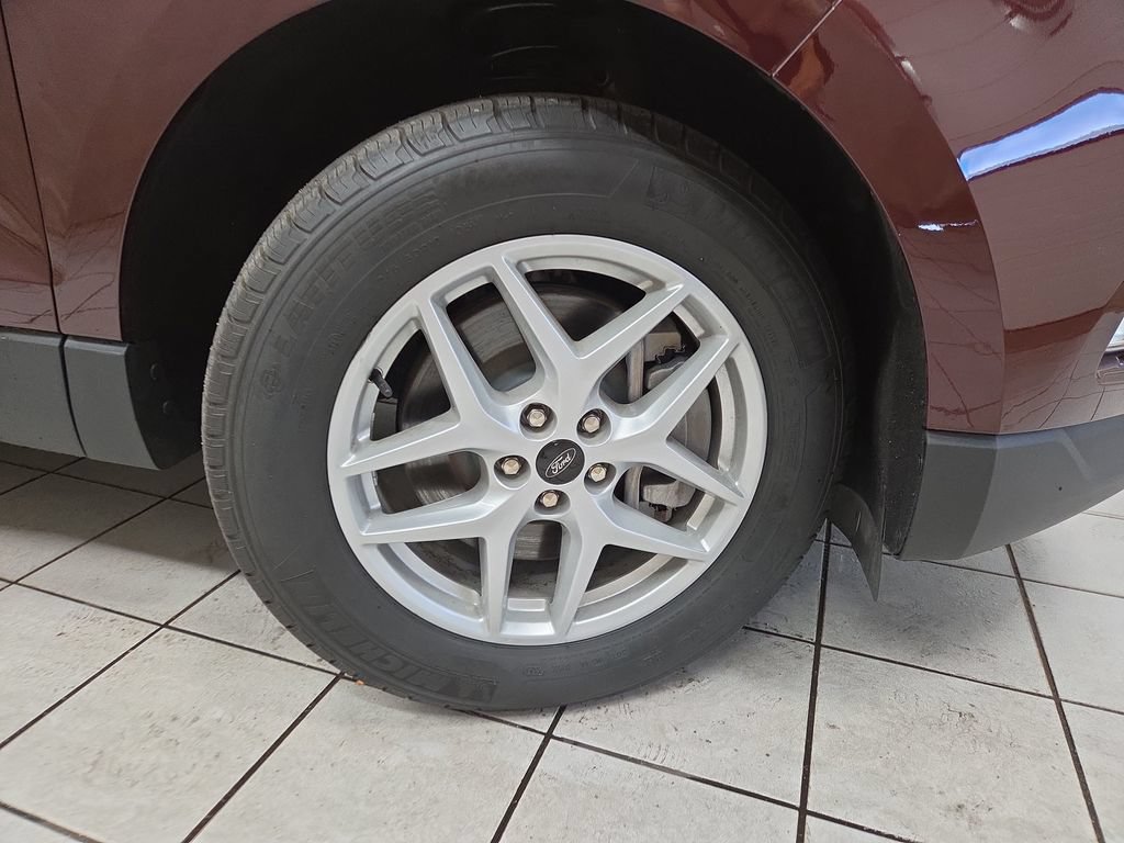 Used 2024 Ford Edge SEL w/ Convenience Package AWD/4WD image 8