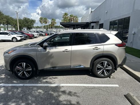Used 2021 Nissan Rogue Platinum AWD/4WD image 5