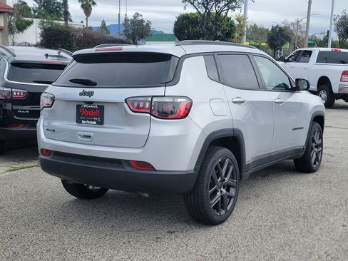 New 2026 Jeep Compass Latitude image 4