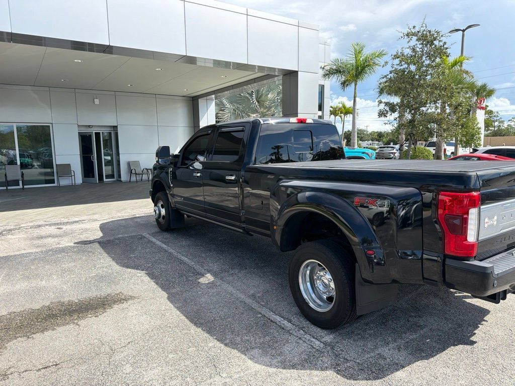 Used 2018 Ford F350 Platinum w/ Platinum Ultimate Package AWD/4WD image 4