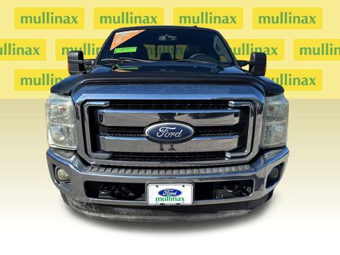Used 2011 Ford F350 Lariat w/ Lariat Interior Pkg image 12