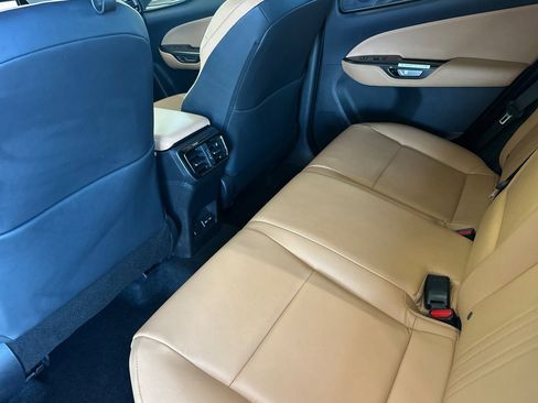 Used 2024 Lexus NX 250 FWD image 14