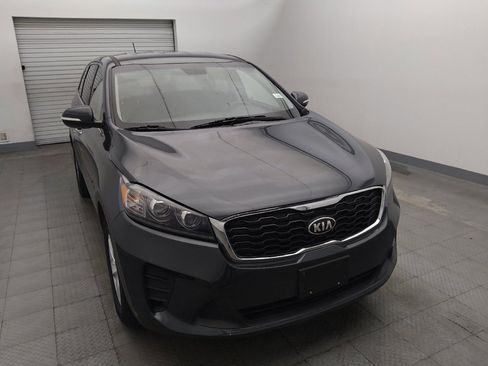 Used 2020 Kia Sorento LX FWD image 14