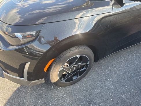 Used 2023 Kia Soul EX image 4