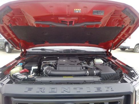 Used 2022 Nissan Frontier S RWD image 10