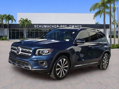 Used 2022 Mercedes-Benz GLB 250 image 3