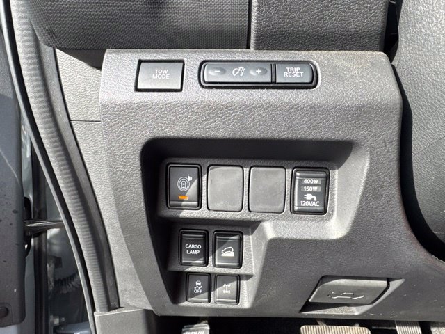 Used 2023 Nissan Frontier PRO-4X w/ Pro-4X Premium Package AWD/4WD image 14