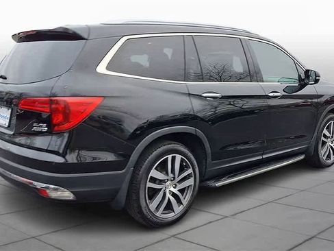 Used 2017 Honda Pilot Elite image 8