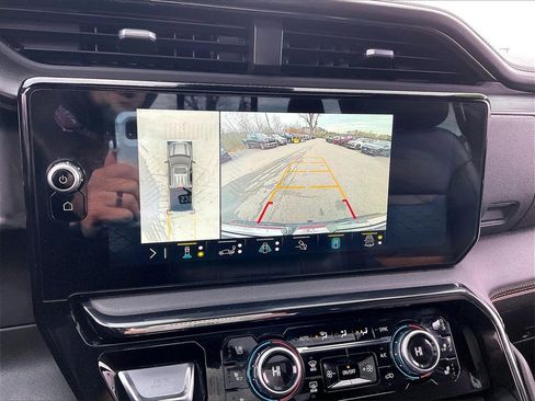 Used 2023 GMC Sierra 1500 AT4 w/ AT4 Premium Package image 18