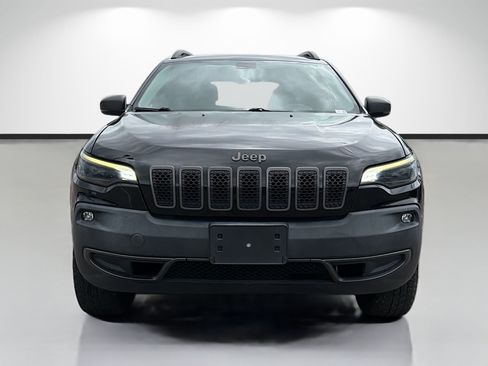Used 2019 Jeep Cherokee Trailhawk w/ Cold Weather Group AWD/4WD image 8