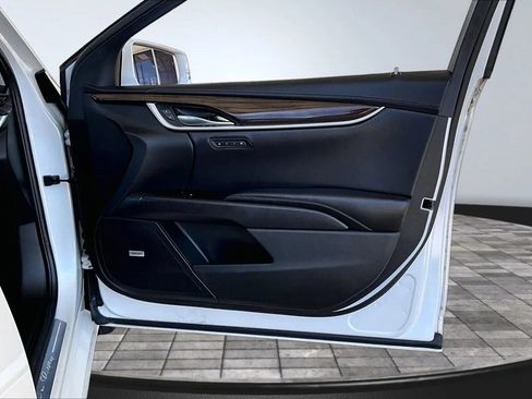 Used 2016 Cadillac XTS Luxury w/ Driver Awareness Package FWD image 25