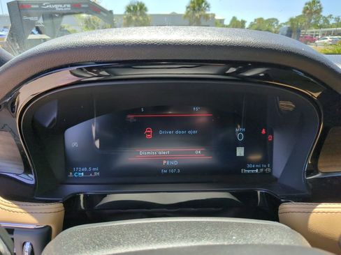 Used 2023 Lincoln Corsair Reserve w/ Equipment Group 201A AWD/4WD image 30