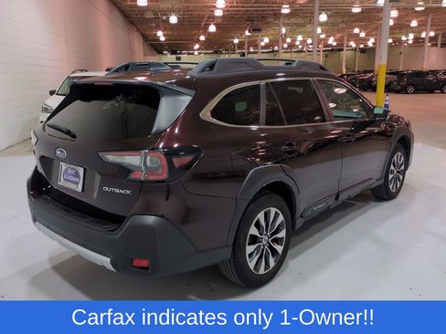 Used 2025 Subaru Outback Limited AWD/4WD image 3