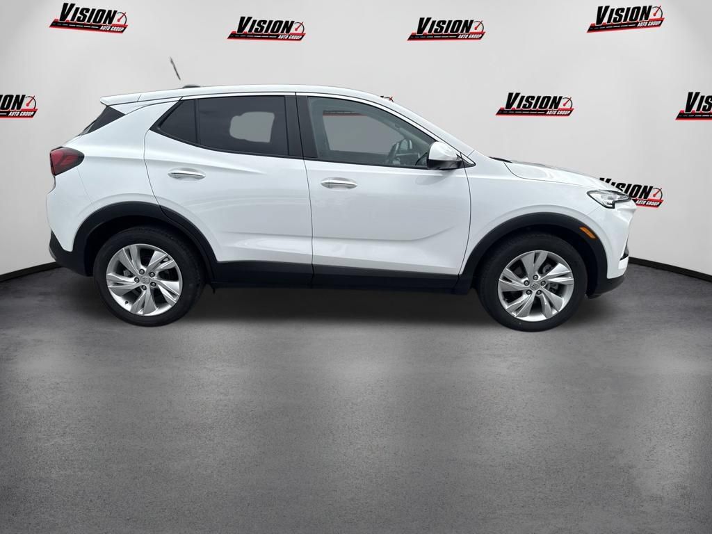 Used 2024 Buick Encore GX Preferred w/ Advanced Technology Package FWD image 4